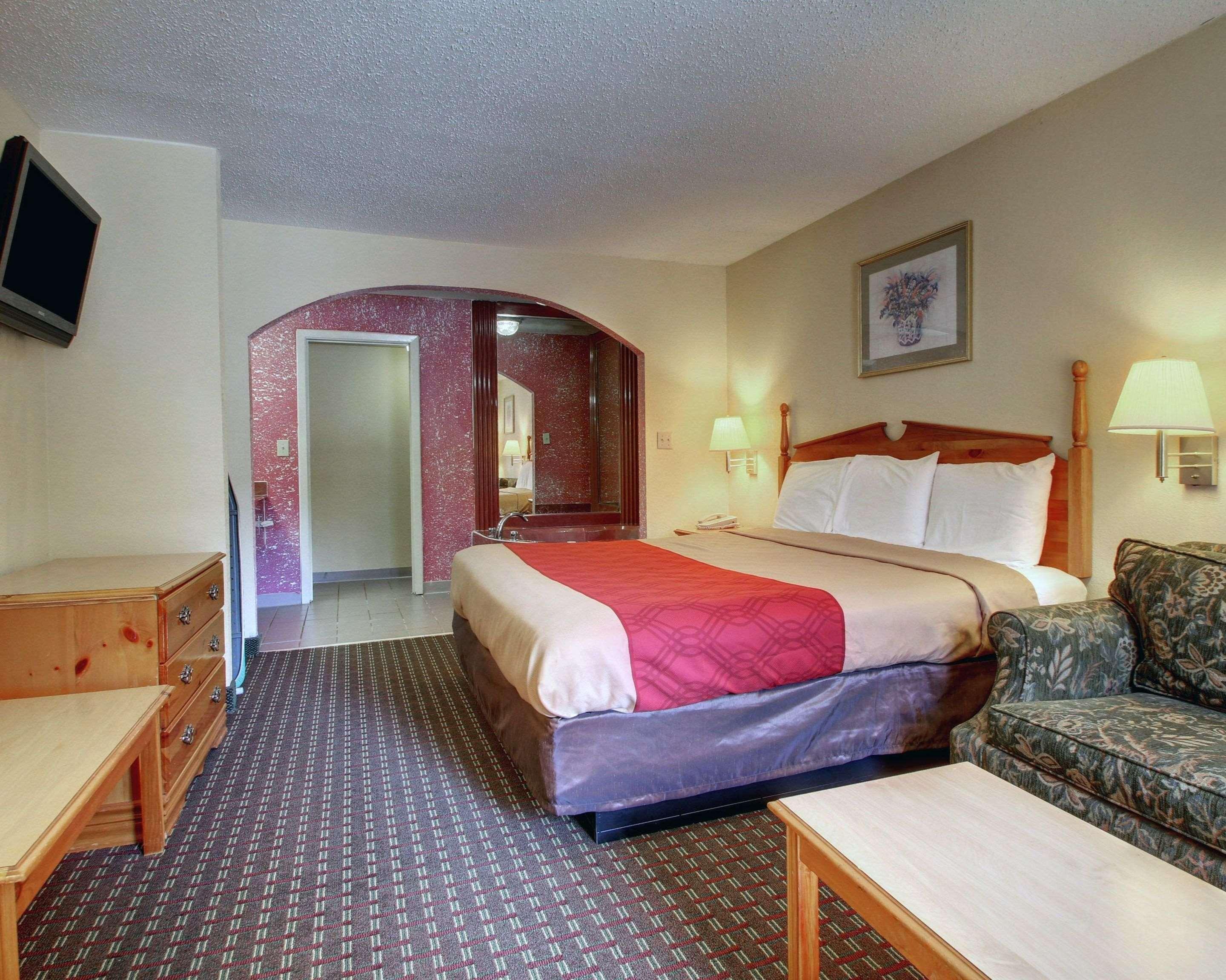 Econo Lodge Клінтон Екстер'єр фото