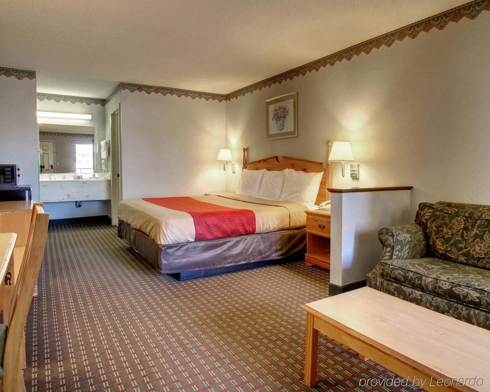 Econo Lodge Клінтон Екстер'єр фото